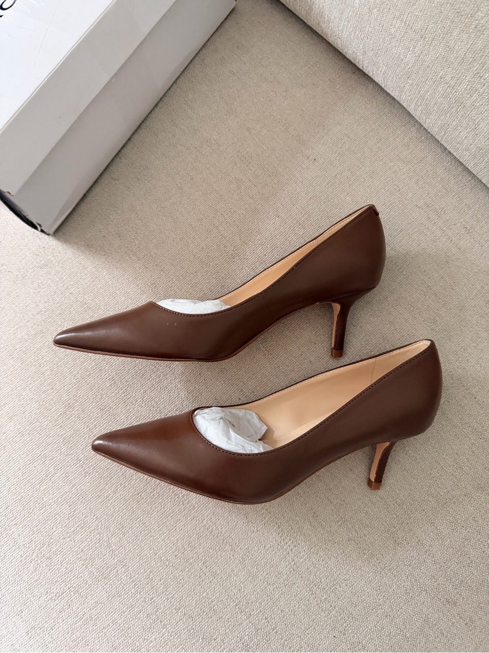 Marc Fisher Alola Brown Leather Pointed Toe Pumps 6.5 - Picture 3 of 6